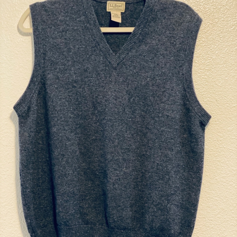 LL Bean Men’s Lamb’s Wool V Sweater Vest Size S